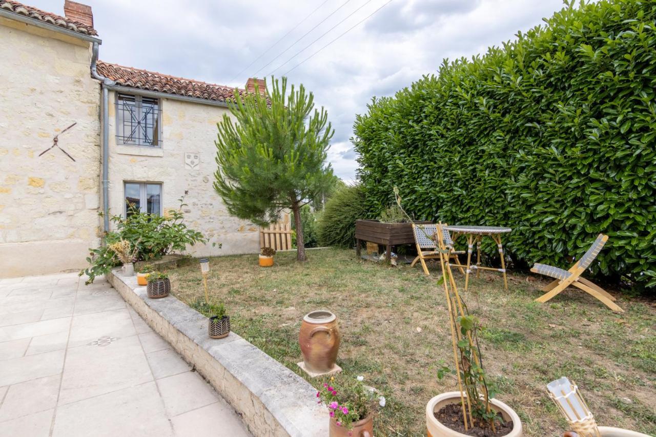 Gite Divin - Belle Maison Champetre Дуэ-ла-Фонтен Экстерьер фото